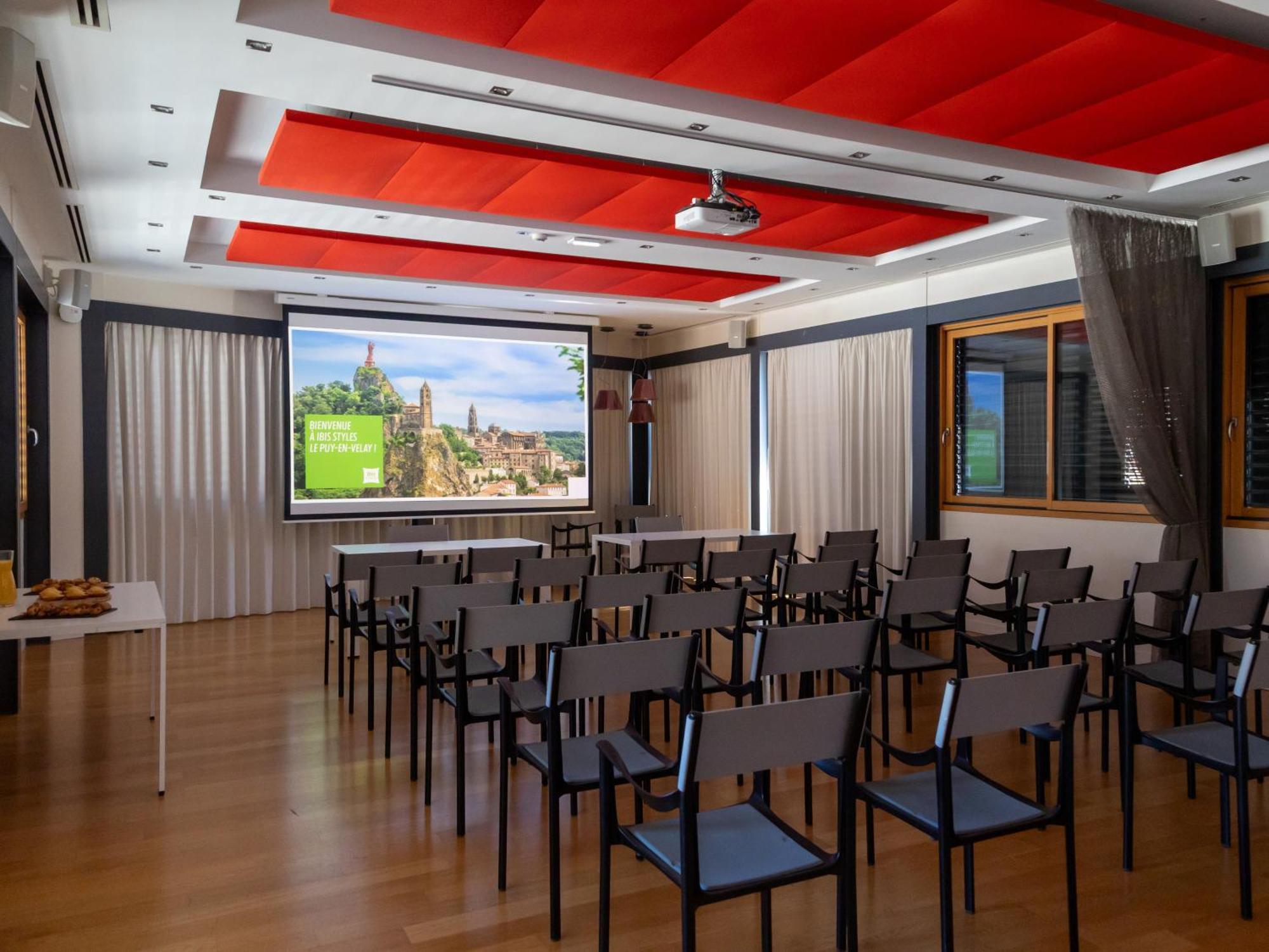 Ibis Styles Le Puy En Velay Hotel Eksteriør billede
